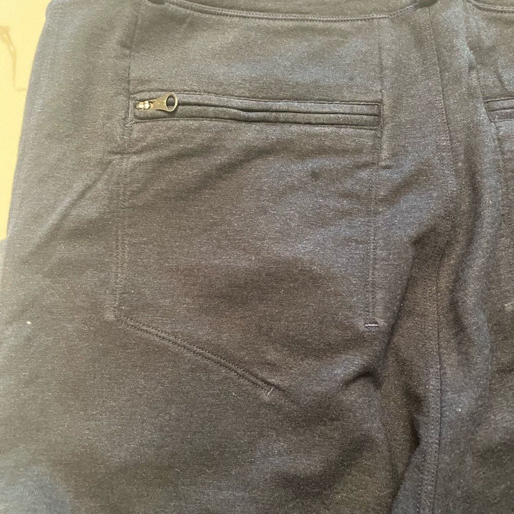 Lululemon pants, pull on smooth fit, pockets in front and back, navy, size 8 - Picture 2 of 5